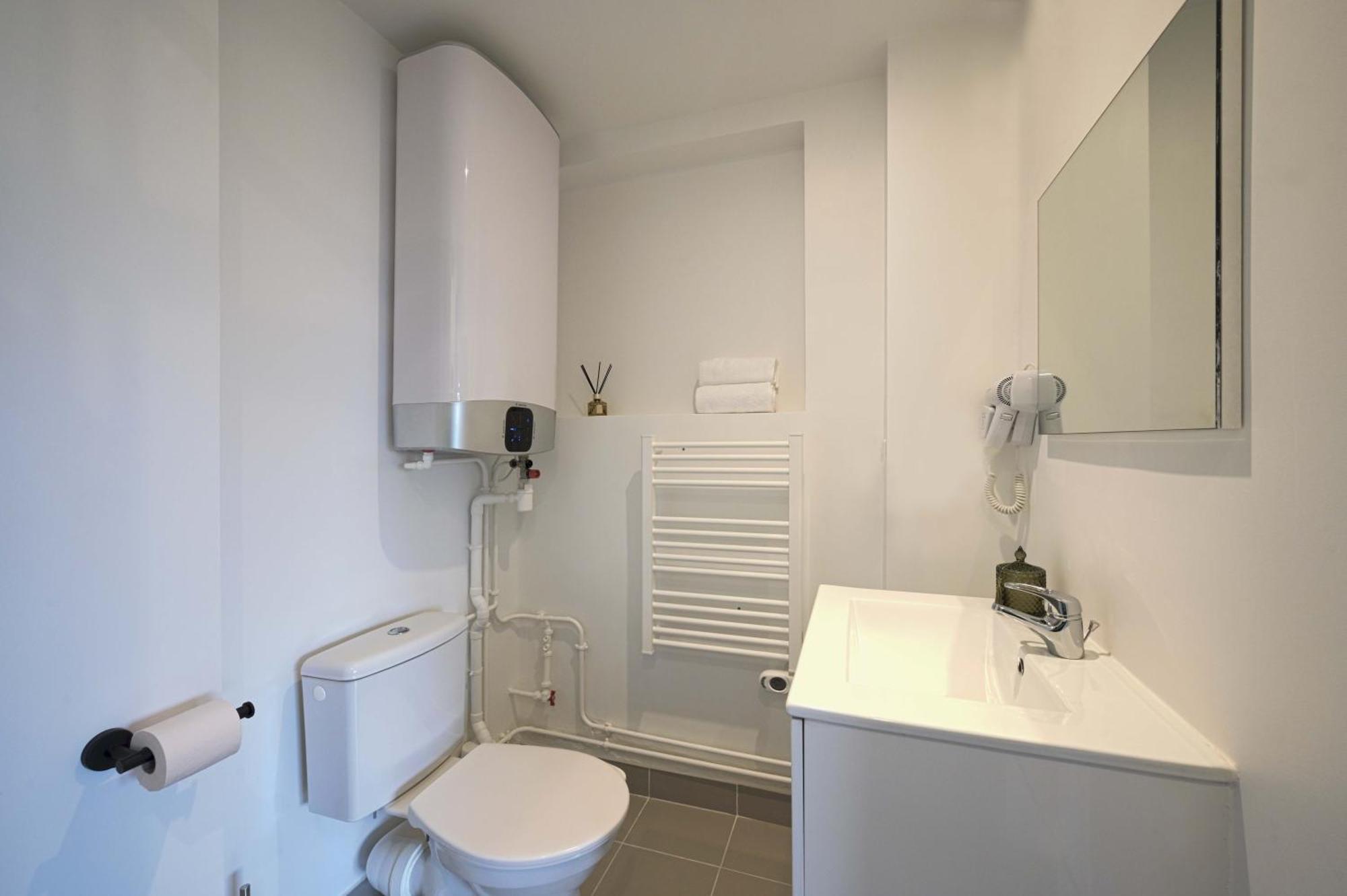 Modern Bright Apartment In Appart'Hotel Saint-Maur-des-Fosses ภายนอก รูปภาพ